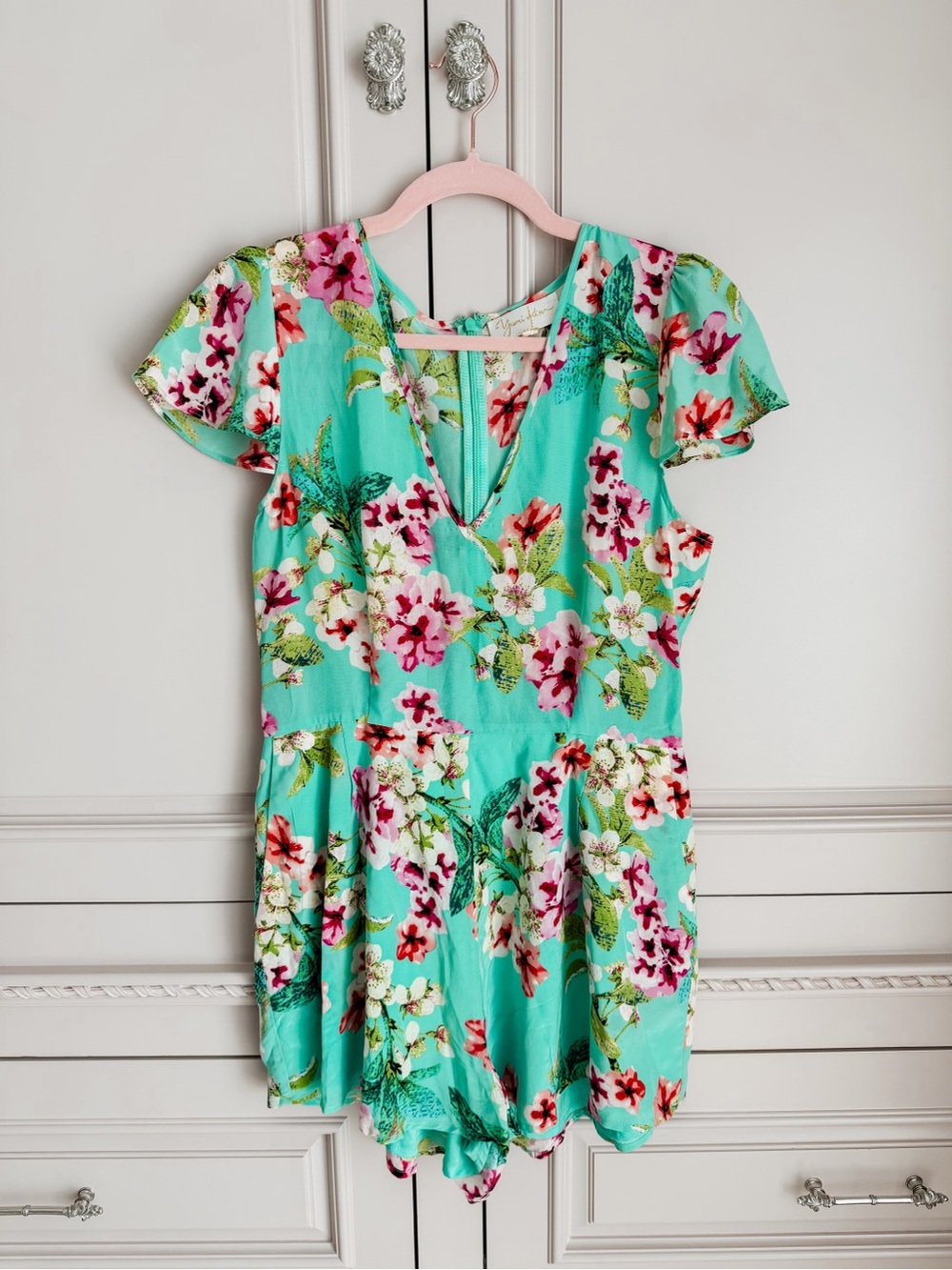 Yumi Kim Floral Romper sz L NWT